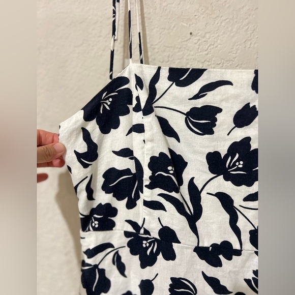 Floral print old Navy Sun dress size L with pockets - Picture 5 of 8